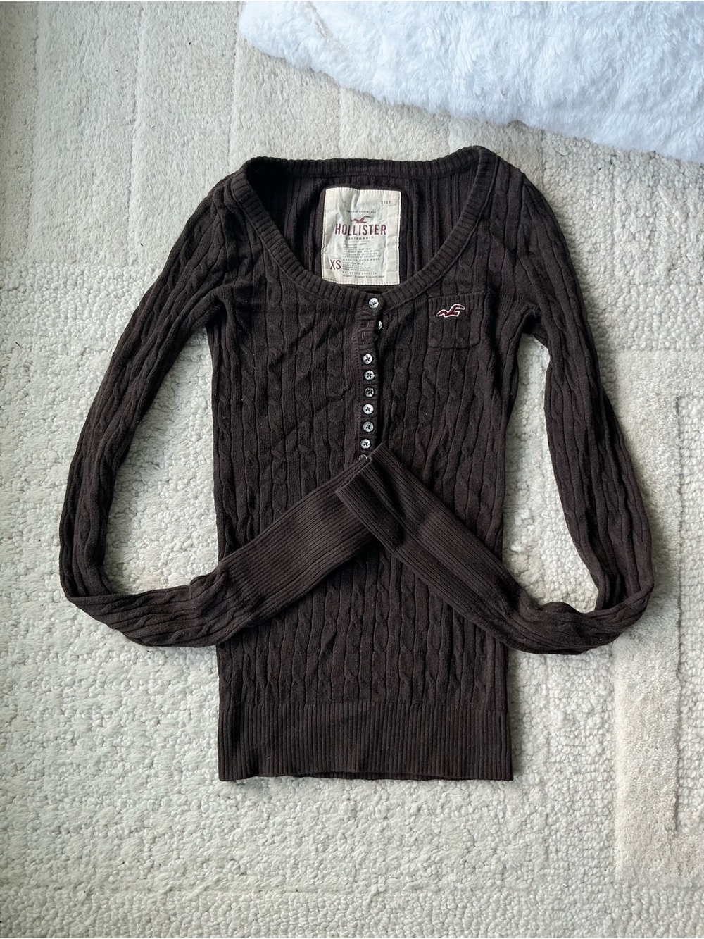 Vintage Hollister Y2K Dark Brown Cable-Knit Long Sleeve Top sweater